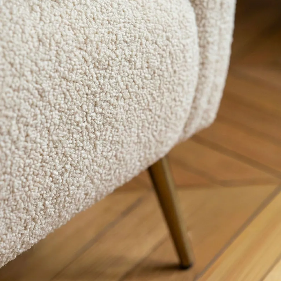 Fauteuil moderne Bombaro pieds métal doré et Tissu bouclette Beige