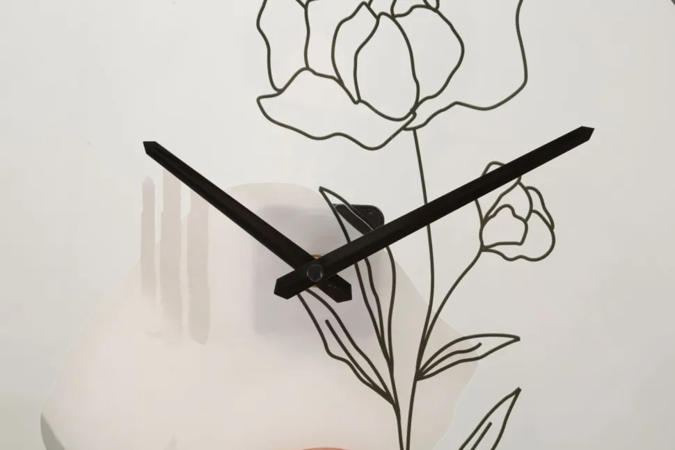 Horloge murale ronde motif rose fer et verre multicolore