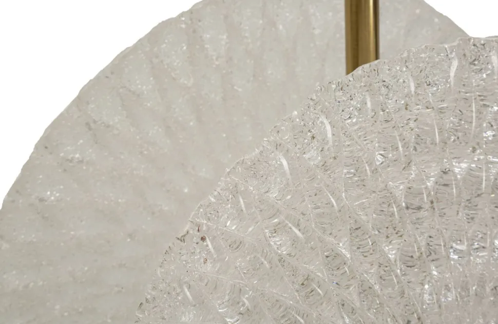 Lampe de plafond métal doré abat-jours en verre décorés reliefs