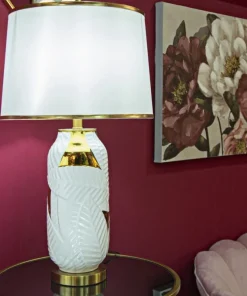 Lampe de table Céramique Blanche feuilles Dorées abat-jour Tissu Blanc bords Dorés