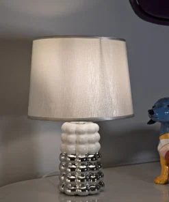 Lampe de table Céramique Blanche et Argentée Abat-jour Tissu Argenté
