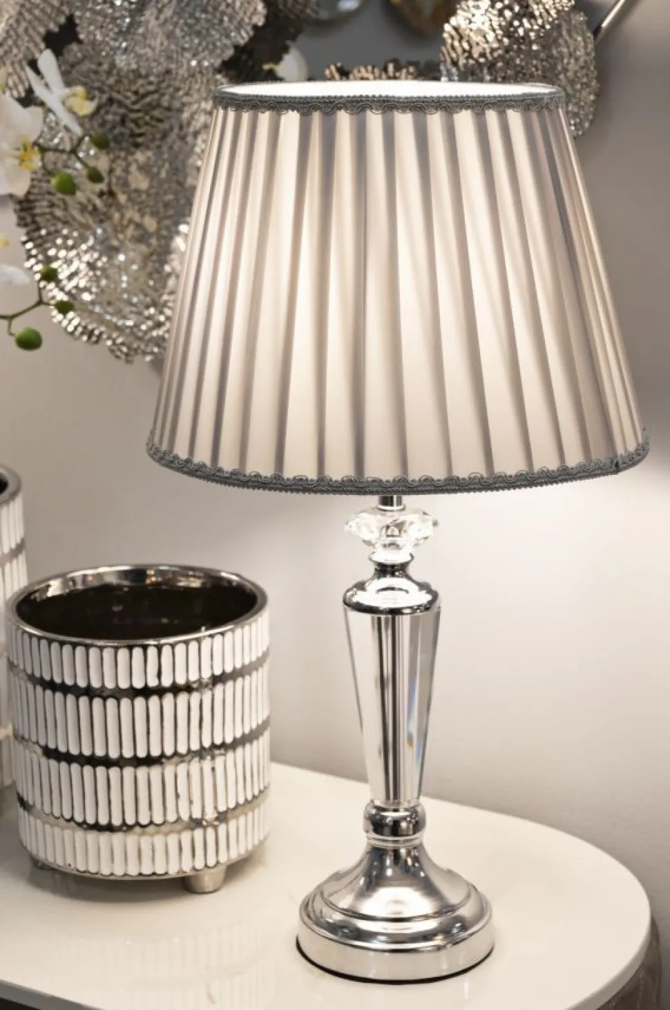 Lampe de table métal argenté abat-jour tissu gris