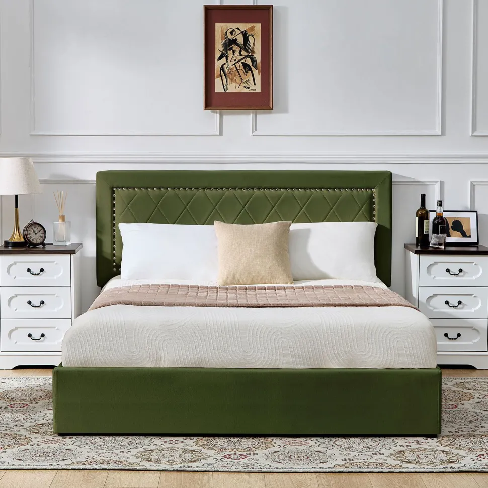 Lit coffre Sandiego avec sommier relevable 140x200cm et tête de lit cloutée Velours Kaki