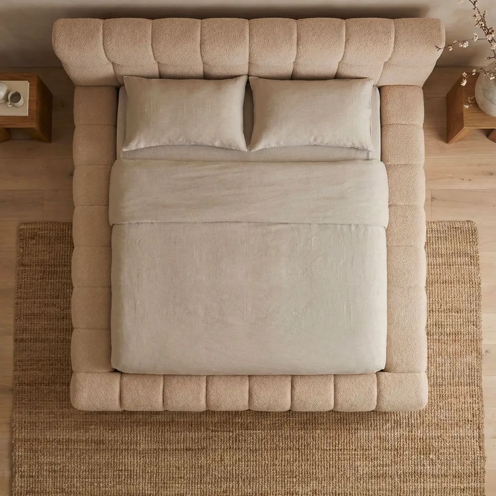Lit-coffre avec rebords matelassés Challow 140x190cm Tissu Bouclette Beige