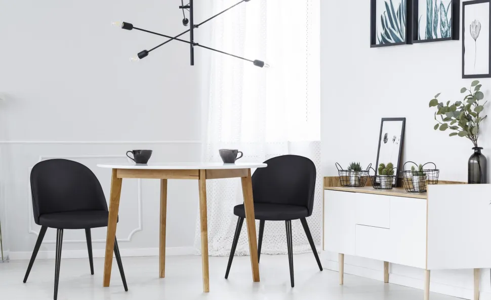 Lot de 6 chaises modernes Maury Simili Noir pieds Noir