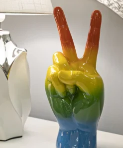Objet décoratif Rainbow Main Victory en résine multicolore
