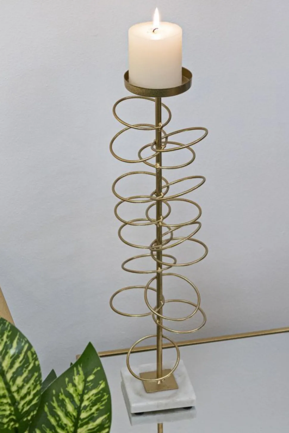 Porte-bougie Géométrique en Métal Doré et Marbre Blanc