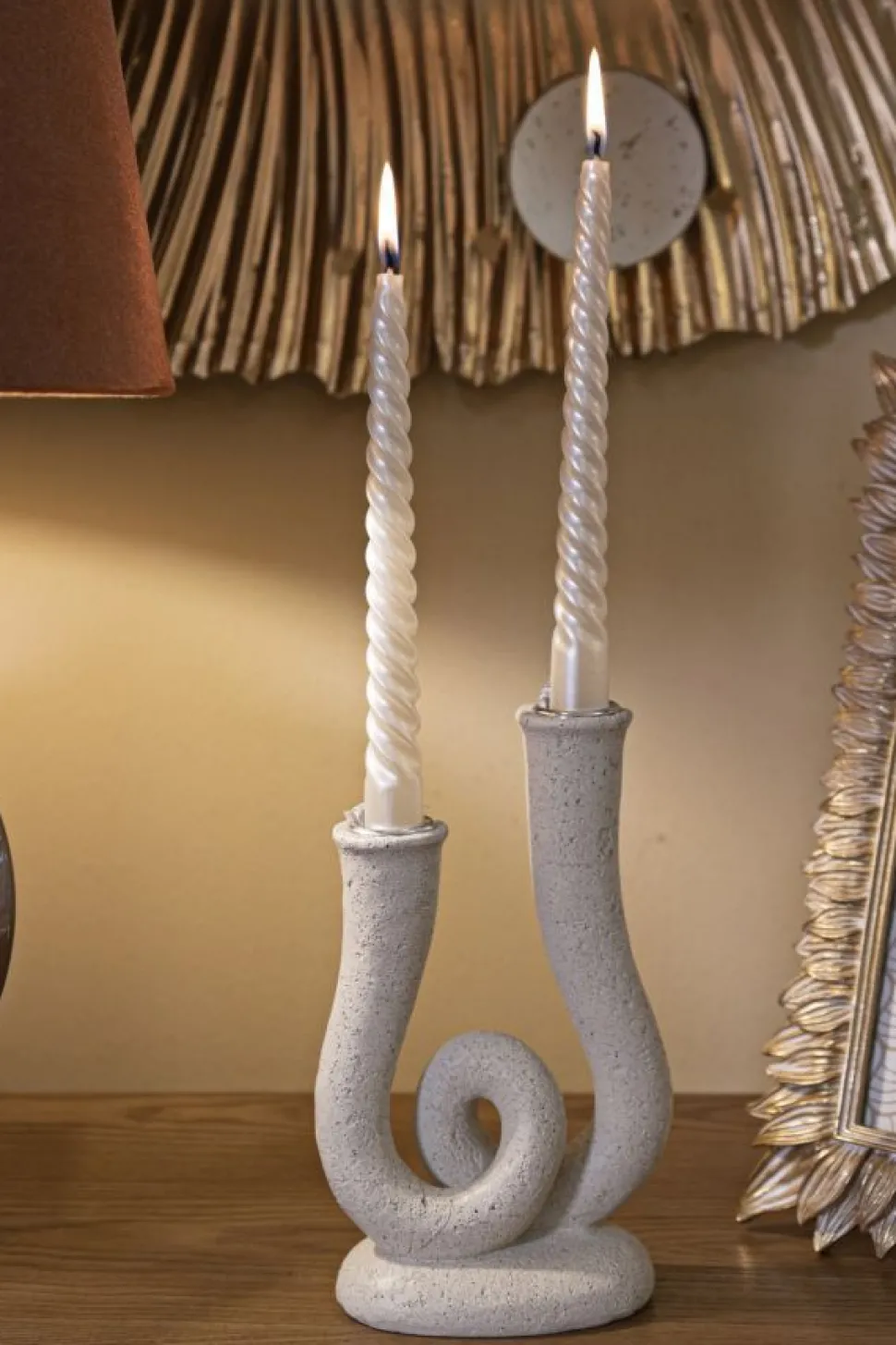 Porte-bougie sculptural en Pierre couleur Beige