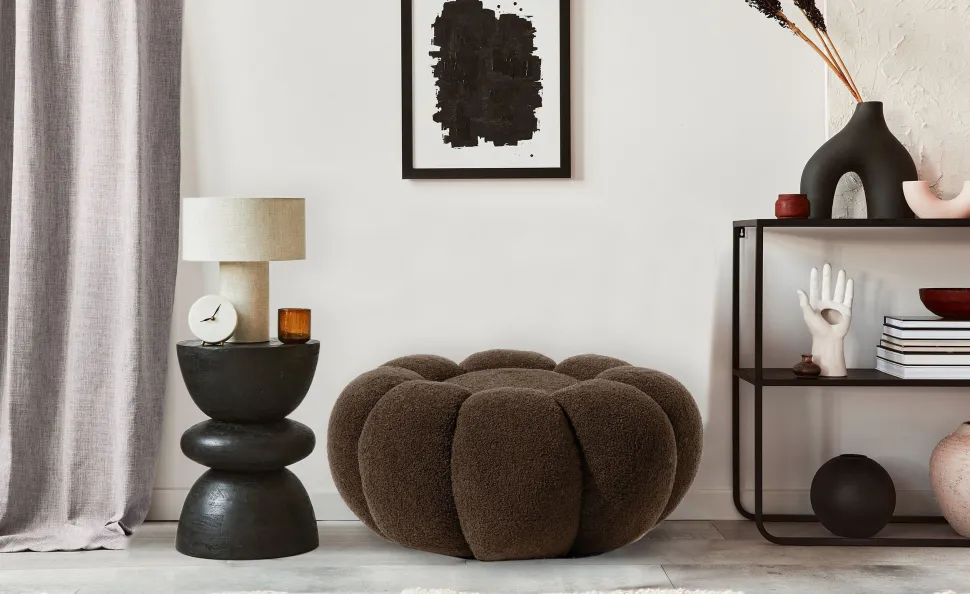 Pouf design fleur Arielina Tissu bouclette Marron