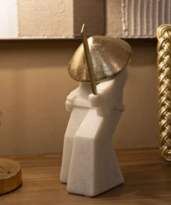 Statue de samouraï Quarzy Polyrésine et Métal Blanc Chapeau doré Épée