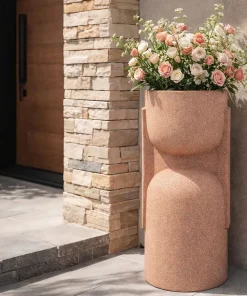 Supports pour vase Nui Compact et polyvalent