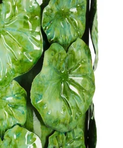 Vase déco en céramique verte décorée en relief