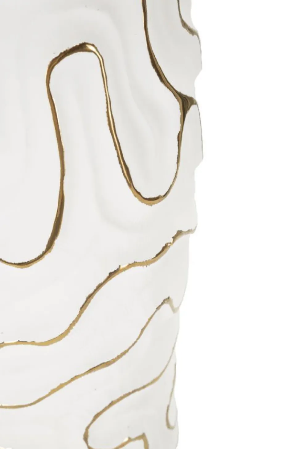 Vase en céramique blanche avec lignes dorées