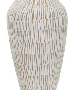 Vase polyrésine blanc décoré de sculptures géométriques et linéaires dorées